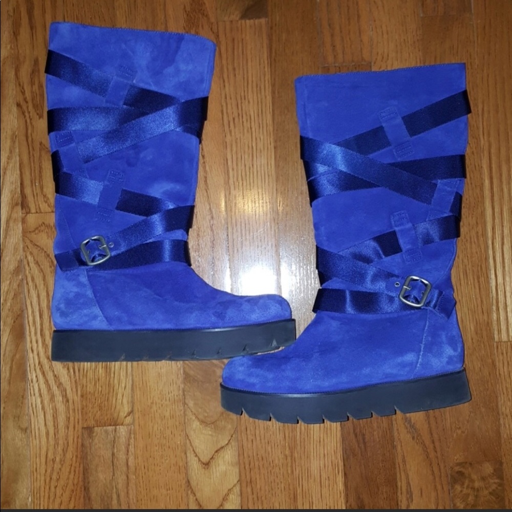 United Blue Nude Suede Boots